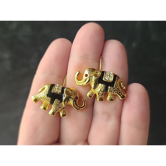 Gold Tone Metal Elephant Shaped Red Rhinestone Eyes Leverback Earrings Vintage - Picture 1 of 10